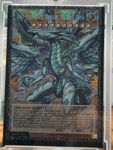 MAMS-EN002 - Deep-Eyes White Dragon, the Blue Abyss