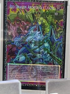 MAMS-EN008 - Red Dragon Archfiend's Chains